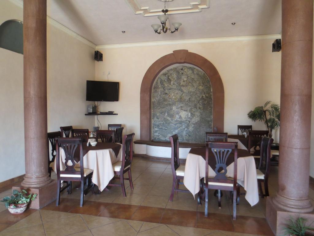 Casa Celia Hotel Restaurante Bernal Exterior photo