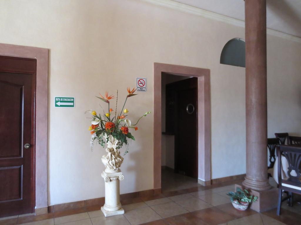 Casa Celia Hotel Restaurante Bernal Exterior photo